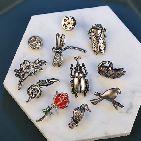 new vintage animal insect brooches dragonfly flower bee shape brooch needle lapel badge shirt collar clip party jewelry, Gray
new vintage animal insect brooches dragonfly flower bee shape brooch needle lapel badge shirt collar clip party jewelry, Gray