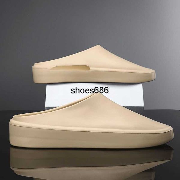 slipper male fog one foot slippers shit feeling men and women wear casual sandals outside, Black
slipper male fog one foot slippers shit feeling men and women wear casual sandals outside, Black