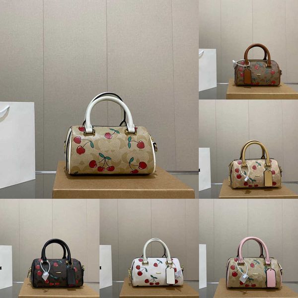 designer bag tote shoulder bag handbag crossbody luxurys fashion leather womens cross body bags handbags women purses totes pillow 230223
designer bag tote shoulder bag handbag crossbody luxurys fashion leather womens cross body bags handbags women purses totes pillow 230223