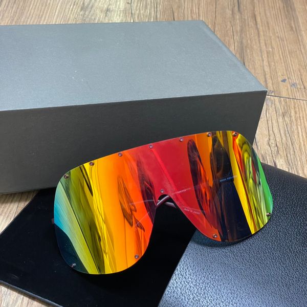 oversize mask mirror sunglasses for men women black metal frame wrap sun glasses designers sunglasses shades occhiali da sole uv400 protecti, White;black
oversize mask mirror sunglasses for men women black metal frame wrap sun glasses designers sunglasses shades occhiali da sole uv400 protecti, White;black