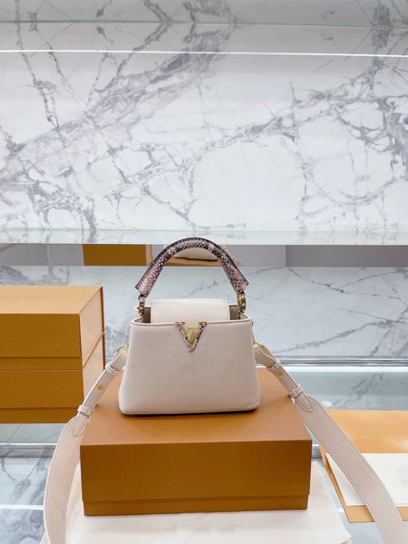 letters bags old shoulder designer flower with women's totes handbag crossbody cosmetic bag phone wallets purses brown luxury leather c
letters bags old shoulder designer flower with women's totes handbag crossbody cosmetic bag phone wallets purses brown luxury leather c