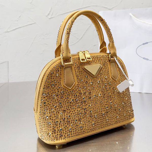 shell totes bag diamonds saffiano bag crossbody bags plain women handbag purse double zipper rhinestone classic letter triangle hardware det
shell totes bag diamonds saffiano bag crossbody bags plain women handbag purse double zipper rhinestone classic letter triangle hardware det
