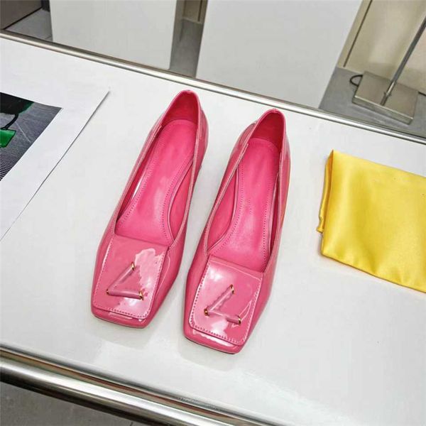 dress shoes fashion women 2023 louiseity leather high heel letter logo party wedding tourism holiday casual flat shoes viutonity 03-05, Black
dress shoes fashion women 2023 louiseity leather high heel letter logo party wedding tourism holiday casual flat shoes viutonity 03-05, Black