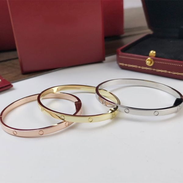 luxury designer bracelets gold and silver bracelet for women buckle screw bangle casual party gift jewelry stands for love simple atmosphere, Black
luxury designer bracelets gold and silver bracelet for women buckle screw bangle casual party gift jewelry stands for love simple atmosphere, Black