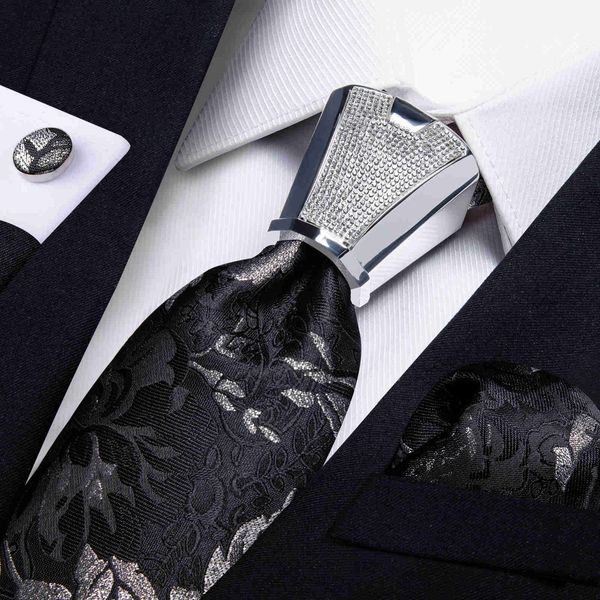 neck ties luxury silver black floral leaf silk ties for men with silver tie buckle hoop designer men's neck tie set pocket square men g, Blue;purple
neck ties luxury silver black floral leaf silk ties for men with silver tie buckle hoop designer men's neck tie set pocket square men g, Blue;purple