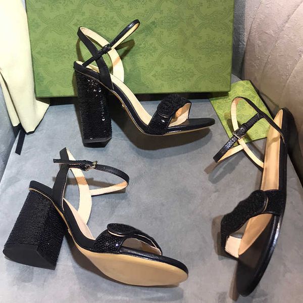 with box luxury high heels women sandals designer office pump metallic laminate leathers flat middle high heel sandal summer beach wedding d, Black
with box luxury high heels women sandals designer office pump metallic laminate leathers flat middle high heel sandal summer beach wedding d, Black