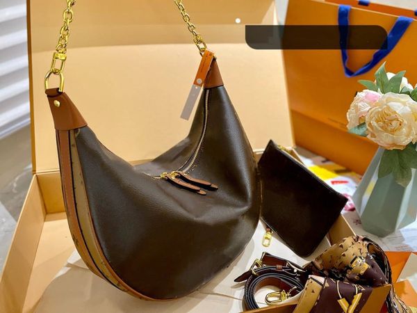 luxury designers hobo bag loop handbag tote shoulder clutch bags crossbody purses cosmetic handle straps pouch over the moon with scarf 38cm
luxury designers hobo bag loop handbag tote shoulder clutch bags crossbody purses cosmetic handle straps pouch over the moon with scarf 38cm