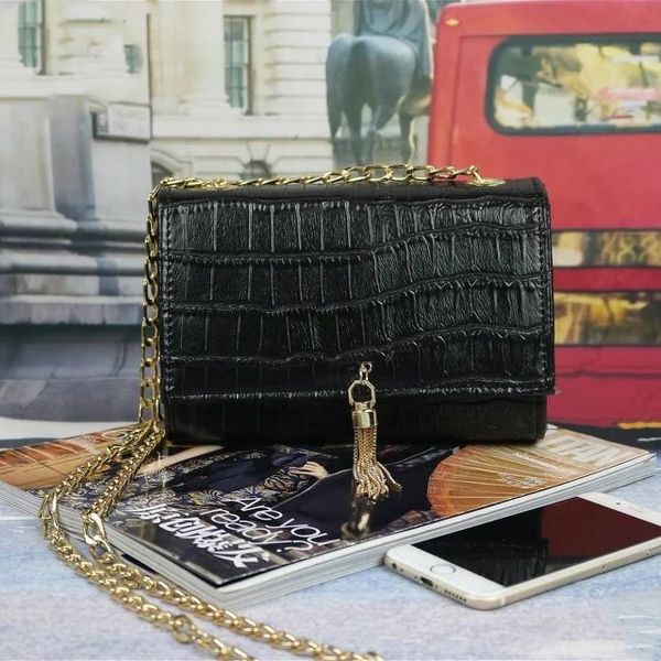 luxury designer womens handbags clutch purses shoulder bag leather crossbody bags metal logo crocodile pattern handbag sewing backpack lady
luxury designer womens handbags clutch purses shoulder bag leather crossbody bags metal logo crocodile pattern handbag sewing backpack lady