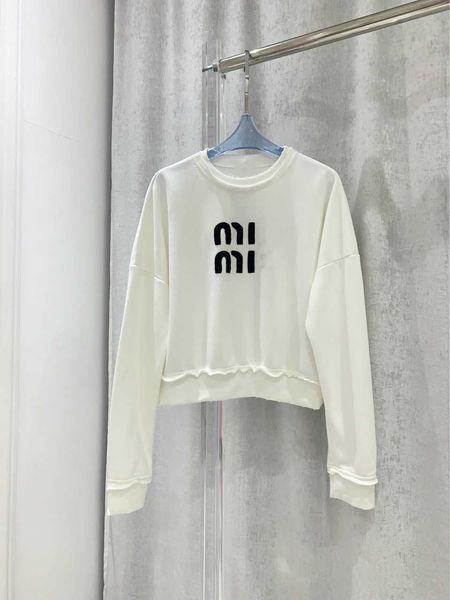 m-letter decorative long-sleeved rolled-edge sweater rabbit year hand-embroidered age-reducing star style, Black
m-letter decorative long-sleeved rolled-edge sweater rabbit year hand-embroidered age-reducing star style, Black