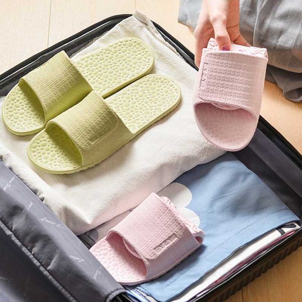 slippers foldable house l travel slipper non-slip portable home guest use men women slide flat shoes salon homestay y2302, Black
slippers foldable house l travel slipper non-slip portable home guest use men women slide flat shoes salon homestay y2302, Black