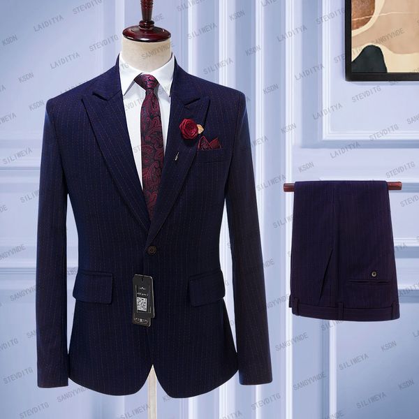 men's suits blazers 2023 men dark blue red stripe wedding party two pieces jacket trousers set male coat pants fashion slim fit 230227, White;black
men's suits blazers 2023 men dark blue red stripe wedding party two pieces jacket trousers set male coat pants fashion slim fit 230227, White;black