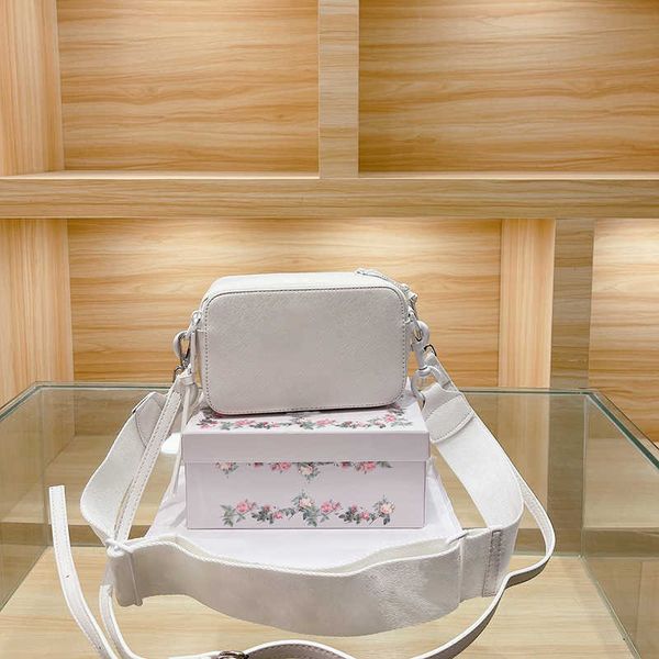 leather designer bag women marc snapsshoulder bag luxurys handbag classic camera bag fashion shopping messenger crossbody bags lady wallet 2
leather designer bag women marc snapsshoulder bag luxurys handbag classic camera bag fashion shopping messenger crossbody bags lady wallet 2