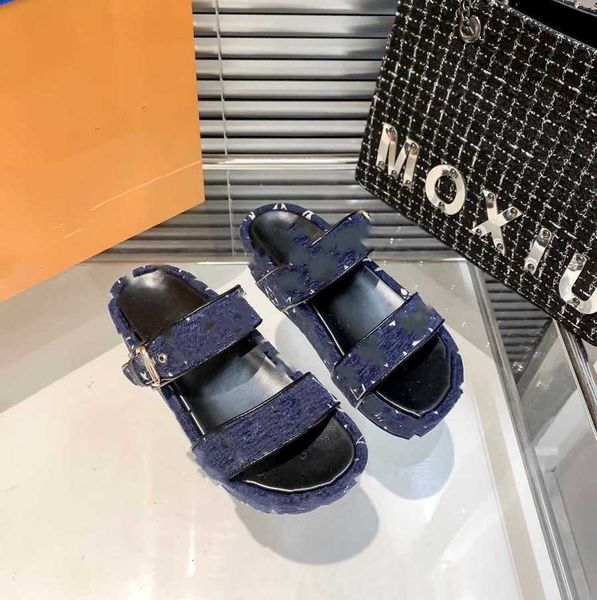 beach slippers women classic flat summer lazy designer platform monograms big head flops jacquard girls belt buckle slides l bath women shoe, Black
beach slippers women classic flat summer lazy designer platform monograms big head flops jacquard girls belt buckle slides l bath women shoe, Black