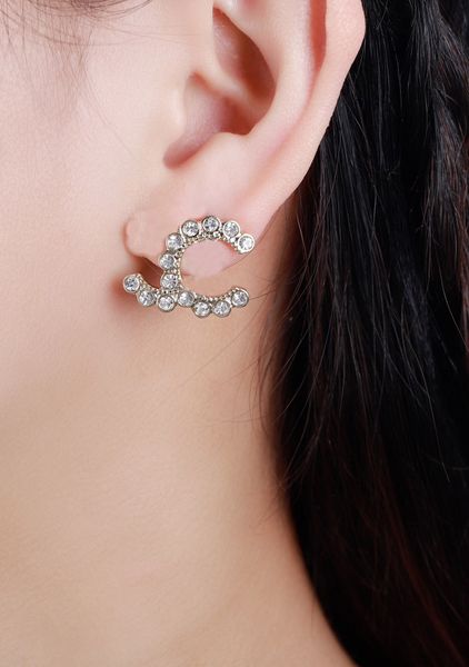 2023 luxury quality charm stud earring with sparkly diamond in 18k gold plated simple design have stamp box ps3319, Golden
2023 luxury quality charm stud earring with sparkly diamond in 18k gold plated simple design have stamp box ps3319, Golden