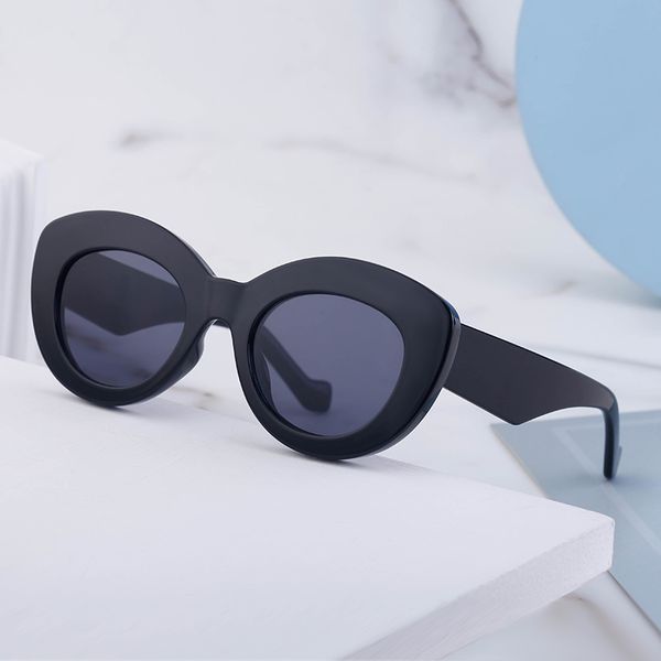 2023 designer sunglasses for men women beach outoor sun glasses shades pc frame fashion luxury eyewear classic protection sun glasses gifts, White;black
2023 designer sunglasses for men women beach outoor sun glasses shades pc frame fashion luxury eyewear classic protection sun glasses gifts, White;black