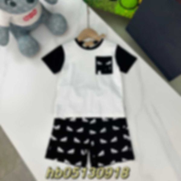 clothing sets children's suit handsome round neck short sleeve with shorts casual, White
clothing sets children's suit handsome round neck short sleeve with shorts casual, White