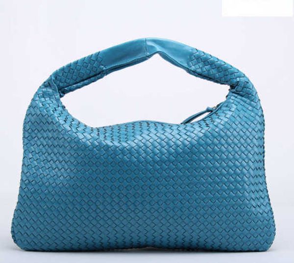 2023 new classic women woven star model imitation sheepskin dumpling casual fashion shoulder bag large capacity handbag v8s5
2023 new classic women woven star model imitation sheepskin dumpling casual fashion shoulder bag large capacity handbag v8s5