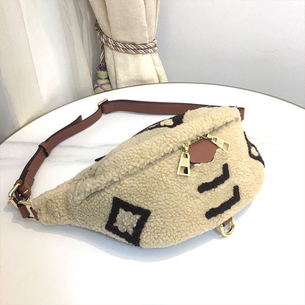 designer m55425 fashion goes with everything design sense shoulder bag stylish crossbody bag plush letter fanny pack original design sense
designer m55425 fashion goes with everything design sense shoulder bag stylish crossbody bag plush letter fanny pack original design sense
