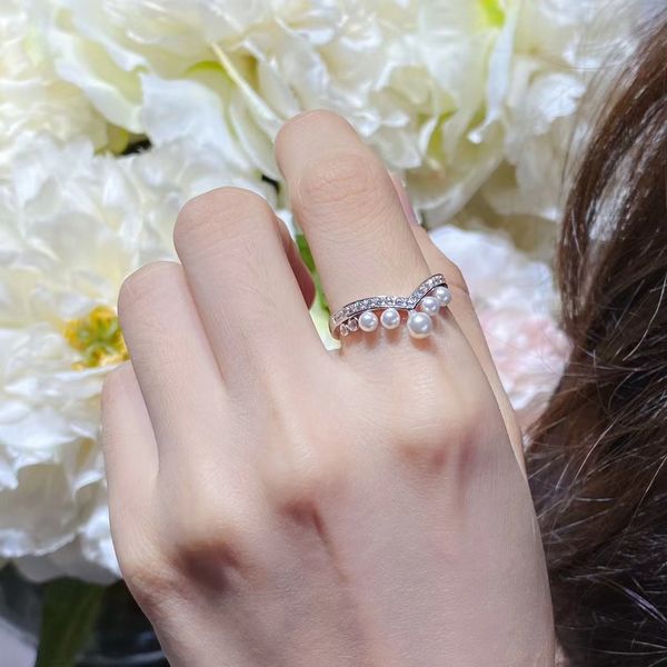 cluster rings luxury white gold color v designer wedding ring diamond women's birthday engagement gift, Golden;silver
cluster rings luxury white gold color v designer wedding ring diamond women's birthday engagement gift, Golden;silver