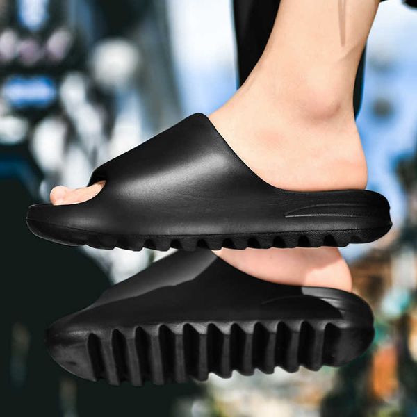 slippers slippers men's thick soled household antiskid silent slippers house slippers shoes men bathroom slippers chinelo masculin y230, Black
slippers slippers men's thick soled household antiskid silent slippers house slippers shoes men bathroom slippers chinelo masculin y230, Black
