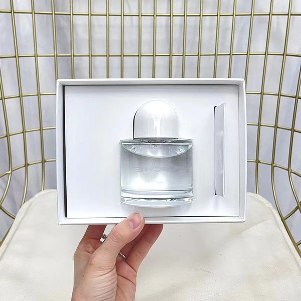perfume for women and men blanche designer anti-perspirant deodorant 100 ml edp spray natural cologne eau de parfum long lasting scent fragr
perfume for women and men blanche designer anti-perspirant deodorant 100 ml edp spray natural cologne eau de parfum long lasting scent fragr