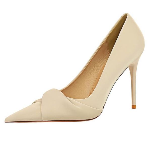 pumps women new designer bow-knot high heels elegant banquet heels women shoes party shoes large size, Black
pumps women new designer bow-knot high heels elegant banquet heels women shoes party shoes large size, Black