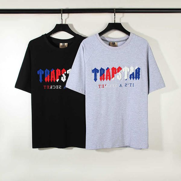 trapstar cotton plant blue and red towel embroidered short sleeve european and american high street versatile men and women loose casual sho, White;black
trapstar cotton plant blue and red towel embroidered short sleeve european and american high street versatile men and women loose casual sho, White;black