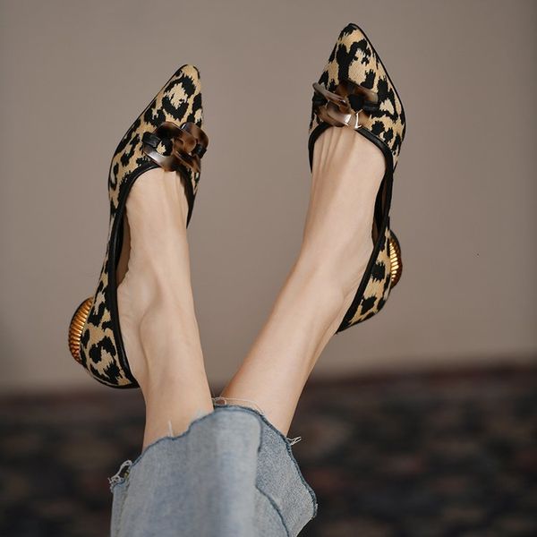 dress shoes spring leopard print pointed pin buckle flat mother shoes flat heel comfortable loafers 230228, Black
dress shoes spring leopard print pointed pin buckle flat mother shoes flat heel comfortable loafers 230228, Black