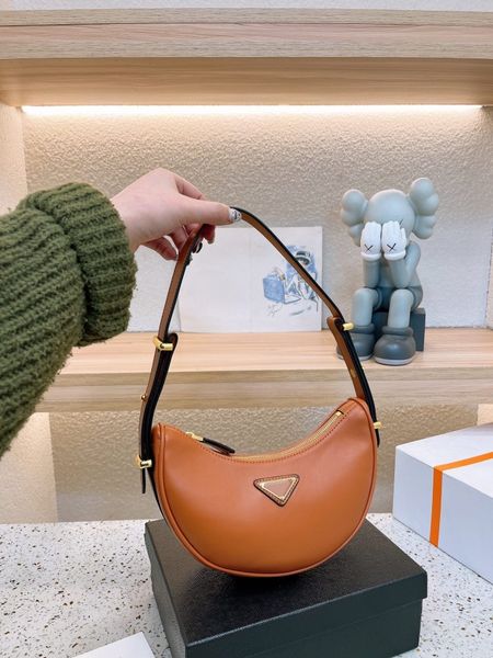 women bags hobo handbag subaxillary package fashion shopping satchels shoulder bags leather crossbody messenger backpack bags luxury designe
women bags hobo handbag subaxillary package fashion shopping satchels shoulder bags leather crossbody messenger backpack bags luxury designe