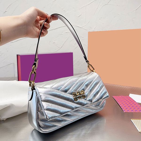 quilting shoulder bag crossbody bags clutch bag handbags purse plain flap pouch wallet phone pocket metal letters hardware magnetic buckle d
quilting shoulder bag crossbody bags clutch bag handbags purse plain flap pouch wallet phone pocket metal letters hardware magnetic buckle d
