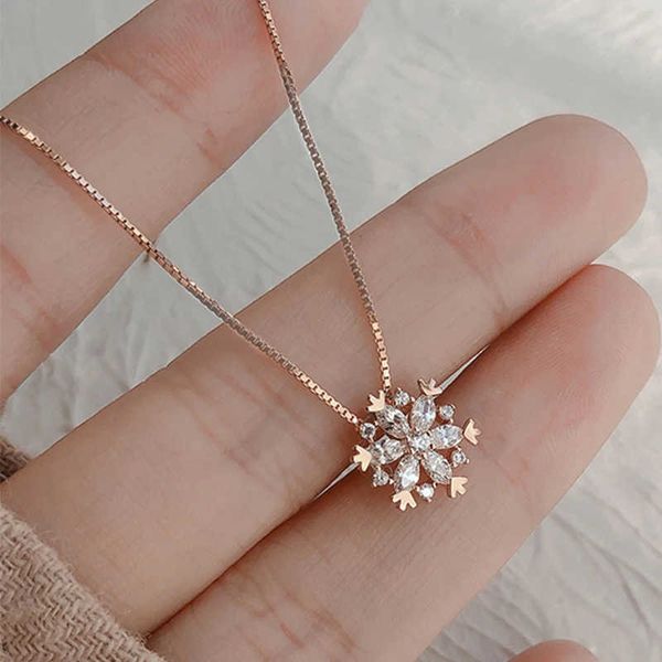 korean zircon snowflake necklace women's selfish design sense ins style light luxury temperament versatile pendant personality collar c, Silver
korean zircon snowflake necklace women's selfish design sense ins style light luxury temperament versatile pendant personality collar c, Silver