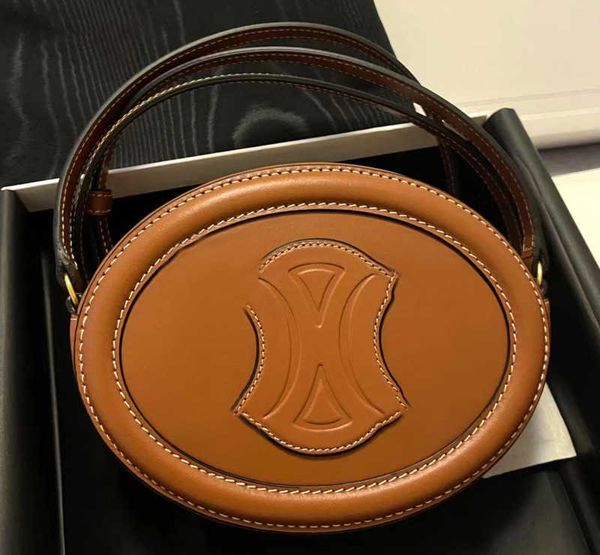 luxury designer fashion shoulder clutch totes triomphes oval smooth calfskin crossbody bag women's mens round bags handbag satchel genu
luxury designer fashion shoulder clutch totes triomphes oval smooth calfskin crossbody bag women's mens round bags handbag satchel genu