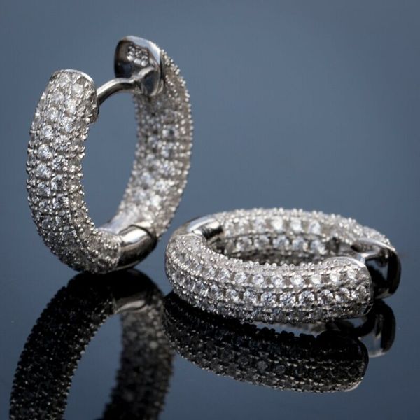 stud uilz shinny zircon small round hoop earrings for women white gold color big circle earring girl fashion wedding jewelry, Golden;silver
stud uilz shinny zircon small round hoop earrings for women white gold color big circle earring girl fashion wedding jewelry, Golden;silver