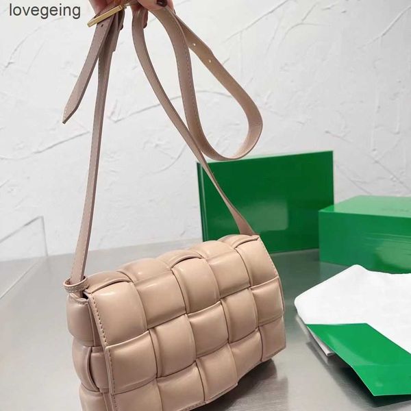 woven bean high bag women's cassettes bags quality 2023 fashion venetas designer bottegas curd versatile one-shoulder cross-body small
woven bean high bag women's cassettes bags quality 2023 fashion venetas designer bottegas curd versatile one-shoulder cross-body small