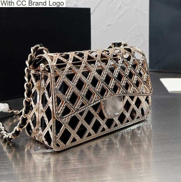 luxury cc shoulder bags 2023ss designer gold metal hollow flap bag with zip leather bag lined classic check hardware chain crossbody bags pr
luxury cc shoulder bags 2023ss designer gold metal hollow flap bag with zip leather bag lined classic check hardware chain crossbody bags pr