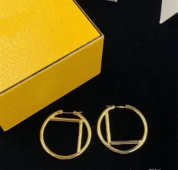 classic earrings senior gold earrings designer gold hoop earrings luxury brand letter design diamond earrings f earrings ladies party with v, Golden;silver
classic earrings senior gold earrings designer gold hoop earrings luxury brand letter design diamond earrings f earrings ladies party with v, Golden;silver