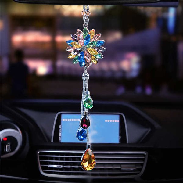 decorations car crystal flower petal charms auto rearview mirror hanging ornaments automobile interior suspension decoration pendant r230228
decorations car crystal flower petal charms auto rearview mirror hanging ornaments automobile interior suspension decoration pendant r230228