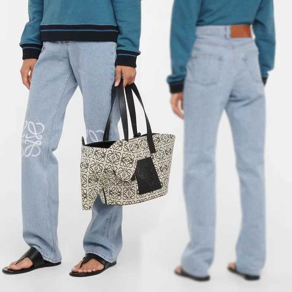 jeans womens the new in autumn and winter of the century high-waisted hollowed-out patchwork decorative casual light blue straight
jeans womens the new in autumn and winter of the century high-waisted hollowed-out patchwork decorative casual light blue straight