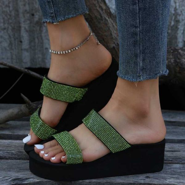 slippers summer trend luxury women sandals shiny rhinestone waterproof platform outdoor beach fashion y2302, Black
slippers summer trend luxury women sandals shiny rhinestone waterproof platform outdoor beach fashion y2302, Black