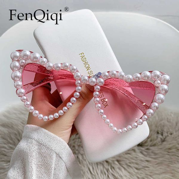 sunglasses new in luxury fine shimmering love pearl sun glasses women heart glasses casual bling sunglasses lentes de sol mujerj230228, White;black
sunglasses new in luxury fine shimmering love pearl sun glasses women heart glasses casual bling sunglasses lentes de sol mujerj230228, White;black