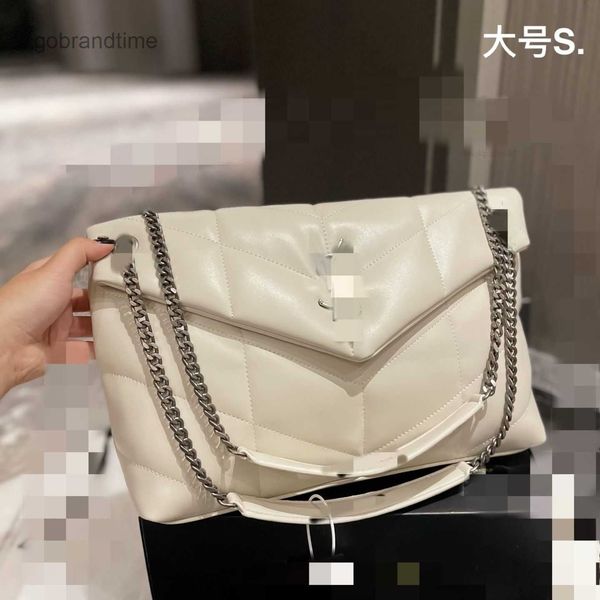 designer soft bag puffer winter chain outlet leather shoulder autumn large poplar capacity new cloud messenger handheld 33cm y0g7
designer soft bag puffer winter chain outlet leather shoulder autumn large poplar capacity new cloud messenger handheld 33cm y0g7