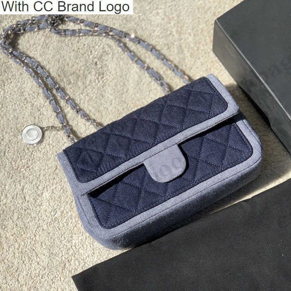 cc brand shoulder bags womens classic denim coins flap quilted bags vintage silver metal hardware matelasse chain crossbody two tone blue sh
cc brand shoulder bags womens classic denim coins flap quilted bags vintage silver metal hardware matelasse chain crossbody two tone blue sh