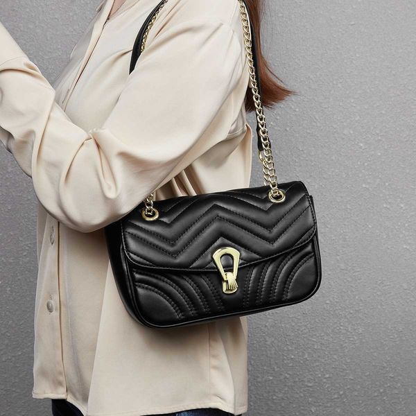 luxury designer 2023 new ladies bags style messenger shoulder small square chain women's bag fashion crossbody handbags
luxury designer 2023 new ladies bags style messenger shoulder small square chain women's bag fashion crossbody handbags