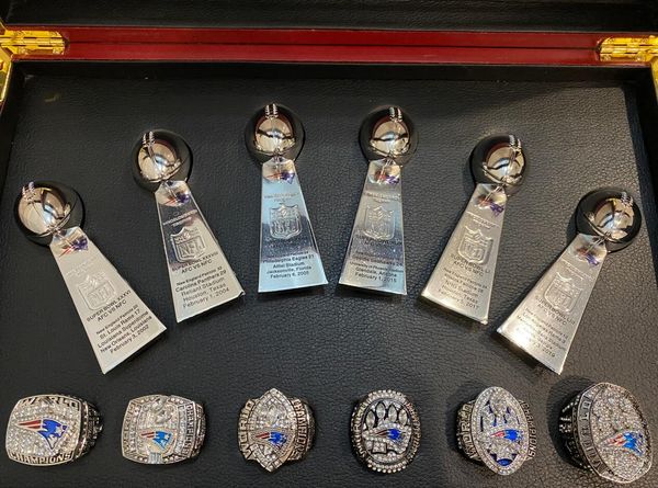 6pcs nep super bowl team champions championship ring lombardi trophy souvenir men women boy fan brithday gift 2023 hip hop jewelry sport pun, Golden;silver
6pcs nep super bowl team champions championship ring lombardi trophy souvenir men women boy fan brithday gift 2023 hip hop jewelry sport pun, Golden;silver