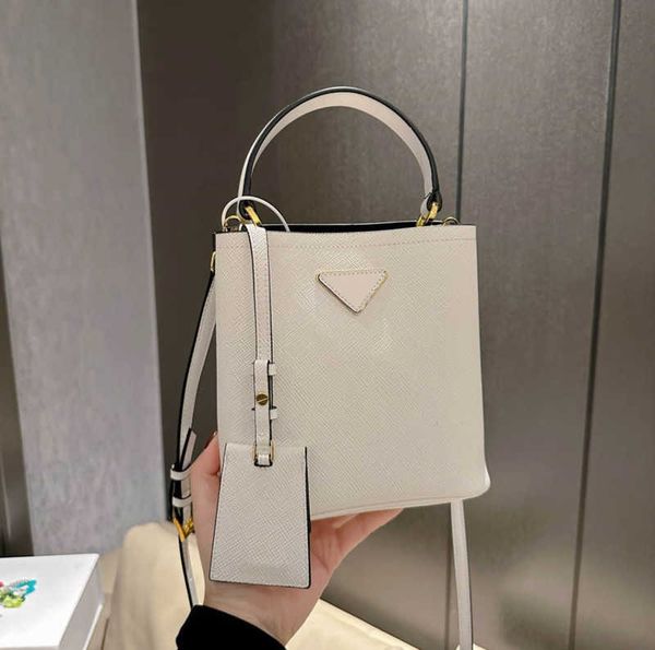 bags totes handbag designer bag women classic imitation brand multicolor stitching leather shoulder bucket bag chain commuting dinner party
bags totes handbag designer bag women classic imitation brand multicolor stitching leather shoulder bucket bag chain commuting dinner party
