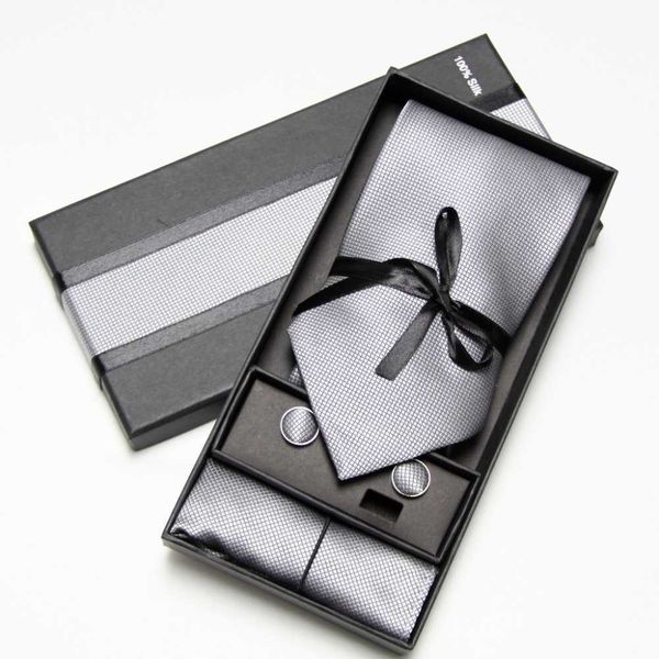 neck ties 2019 fashion wide tie sets men's neck tie hankerchiefs cufflinks 10 colours box gift polyester handmade j230227, Blue;purple
neck ties 2019 fashion wide tie sets men's neck tie hankerchiefs cufflinks 10 colours box gift polyester handmade j230227, Blue;purple