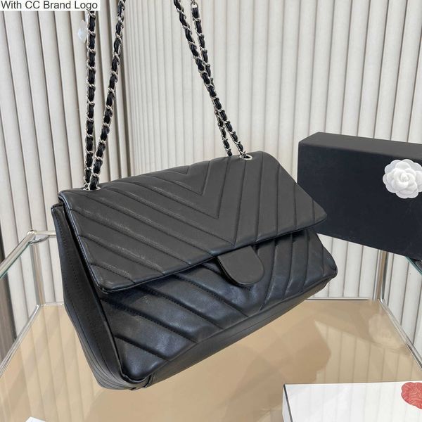 cc brand shoulder bags vintage maxi large capacity quilted airport bags lambskin v-shaped plaid silver metal chain crossbody shoulder wallet
cc brand shoulder bags vintage maxi large capacity quilted airport bags lambskin v-shaped plaid silver metal chain crossbody shoulder wallet
