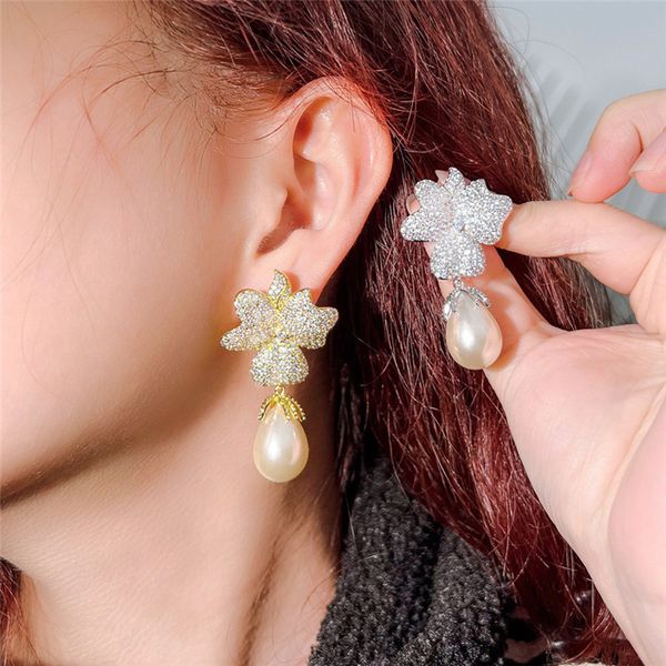 charm diamond flower pearl designer earring for woman s925 silver post aaa cubic zirconia south american copper bride wedding engagement gol, Golden
charm diamond flower pearl designer earring for woman s925 silver post aaa cubic zirconia south american copper bride wedding engagement gol, Golden
