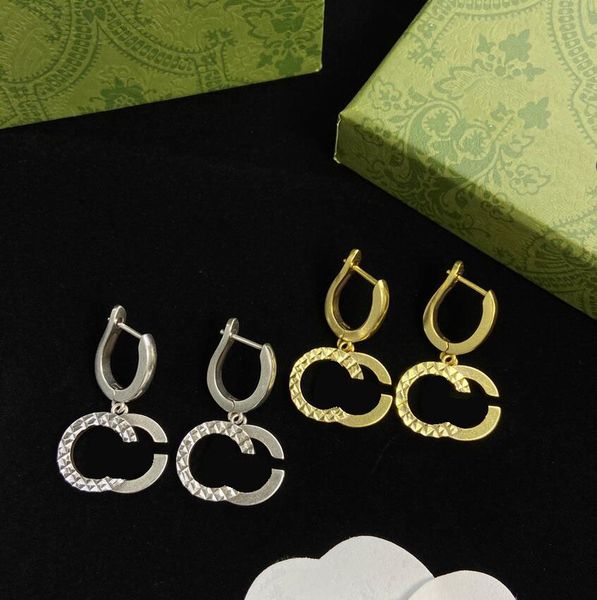 simple fashion letter hoop dangle earrings aretes orecchini have stamp designer earring eardrop for women ladies party jewelry gift with box, Golden;silver
simple fashion letter hoop dangle earrings aretes orecchini have stamp designer earring eardrop for women ladies party jewelry gift with box, Golden;silver