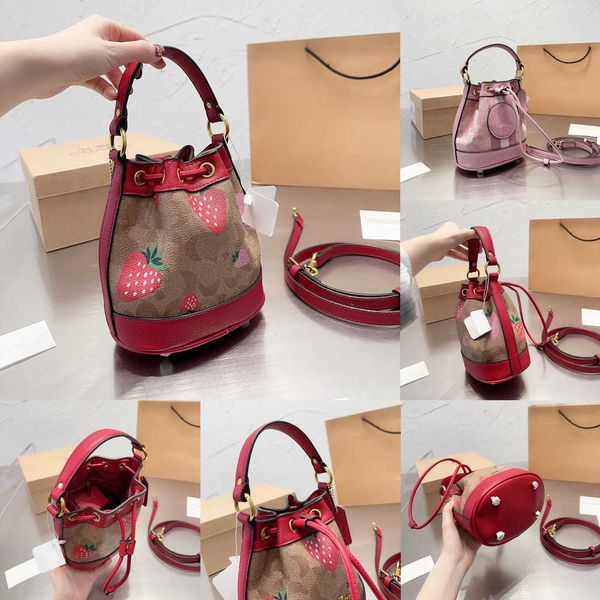 evening bags leather totes woman women luxurys designers fashion purses designer handbags messenger crossbody shoulder bag wallet lady 23022
evening bags leather totes woman women luxurys designers fashion purses designer handbags messenger crossbody shoulder bag wallet lady 23022